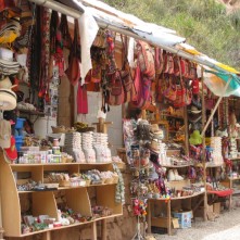 Cuzco - Handicraft Shop (Traveltinerary)