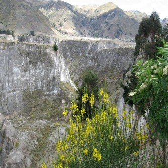 Toachi, Ecuador - More canyon view (Traveltinerary)